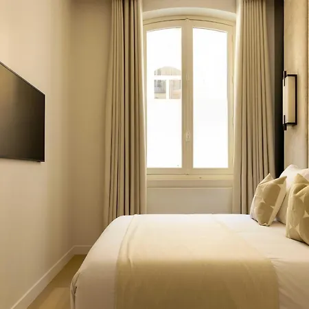 Luxury Flat -3br 8p- Madeleine Saint Honore * Παρίσι